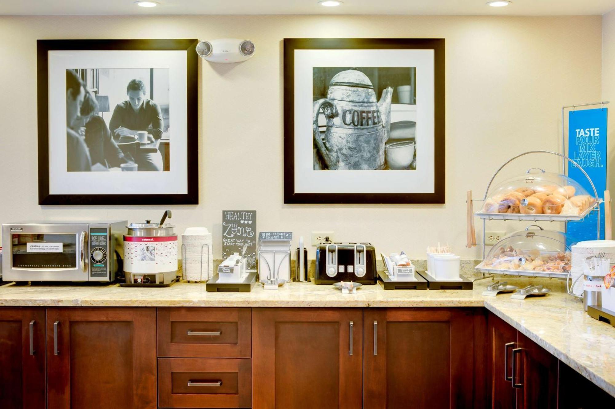 Hampton Inn Pittsburgh/Airport Moon Township Εξωτερικό φωτογραφία